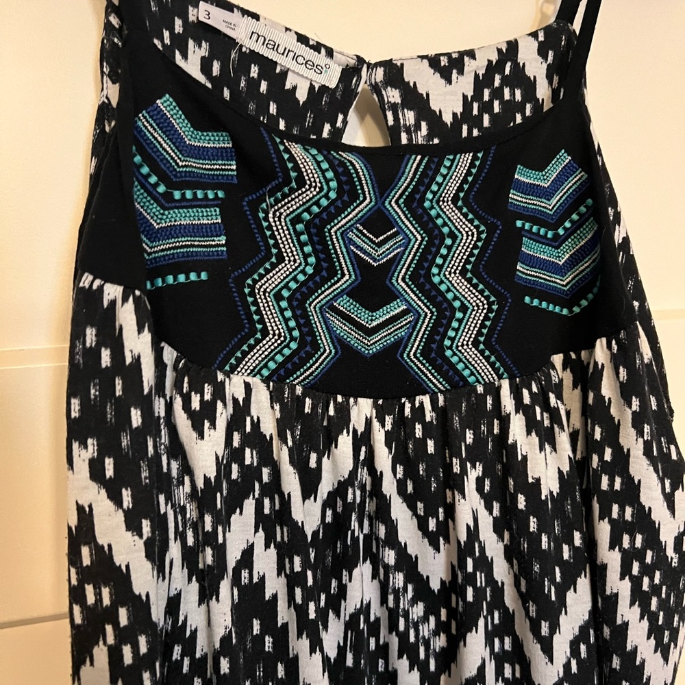 Maurice’s Summer Dress Cute with keyhole closure Sz3 EUC!